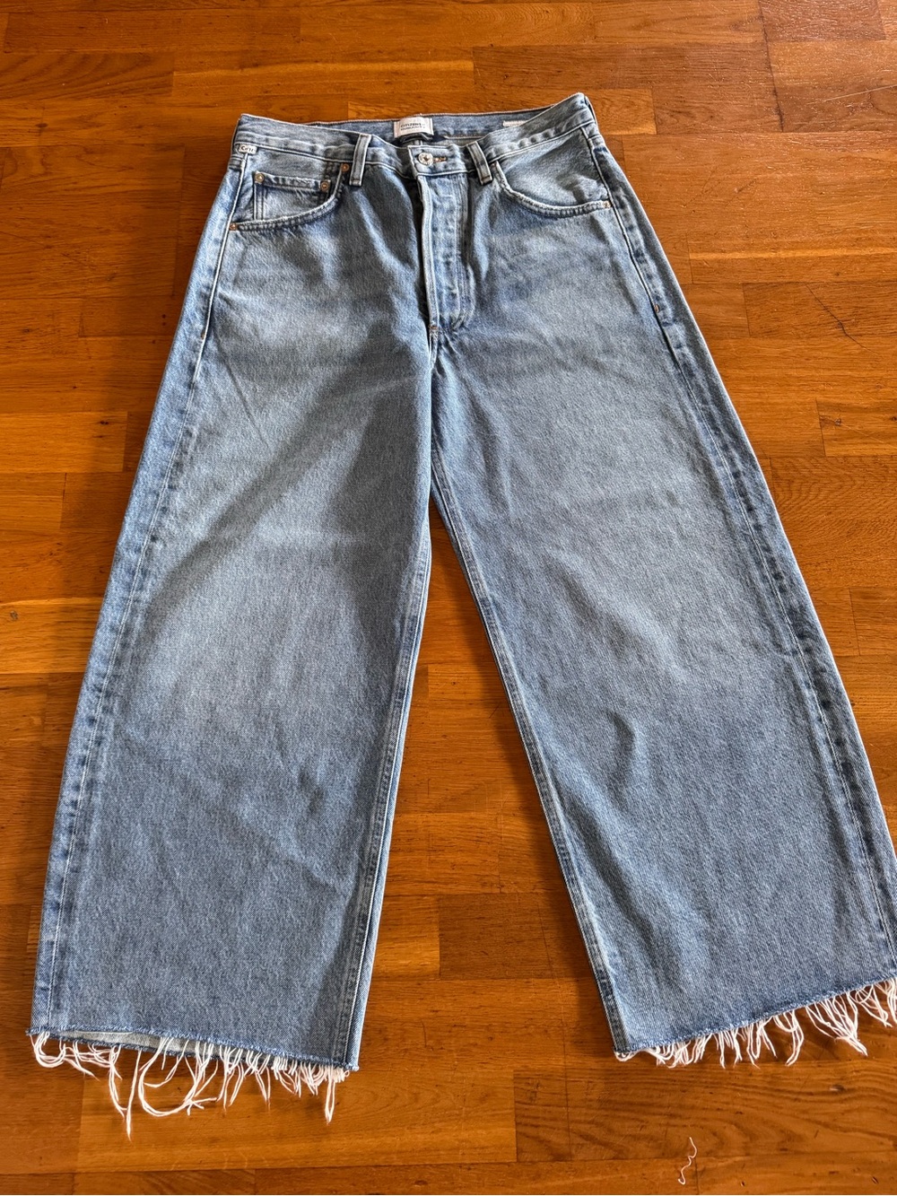 CITIZENS OF HUMANITY AYLA RAW HEM CROP JEAN SIZE 28